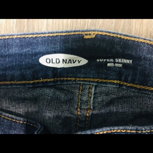 Old Navy Super Skinny Jeans - Size 6 Short - Picture 3 of 3